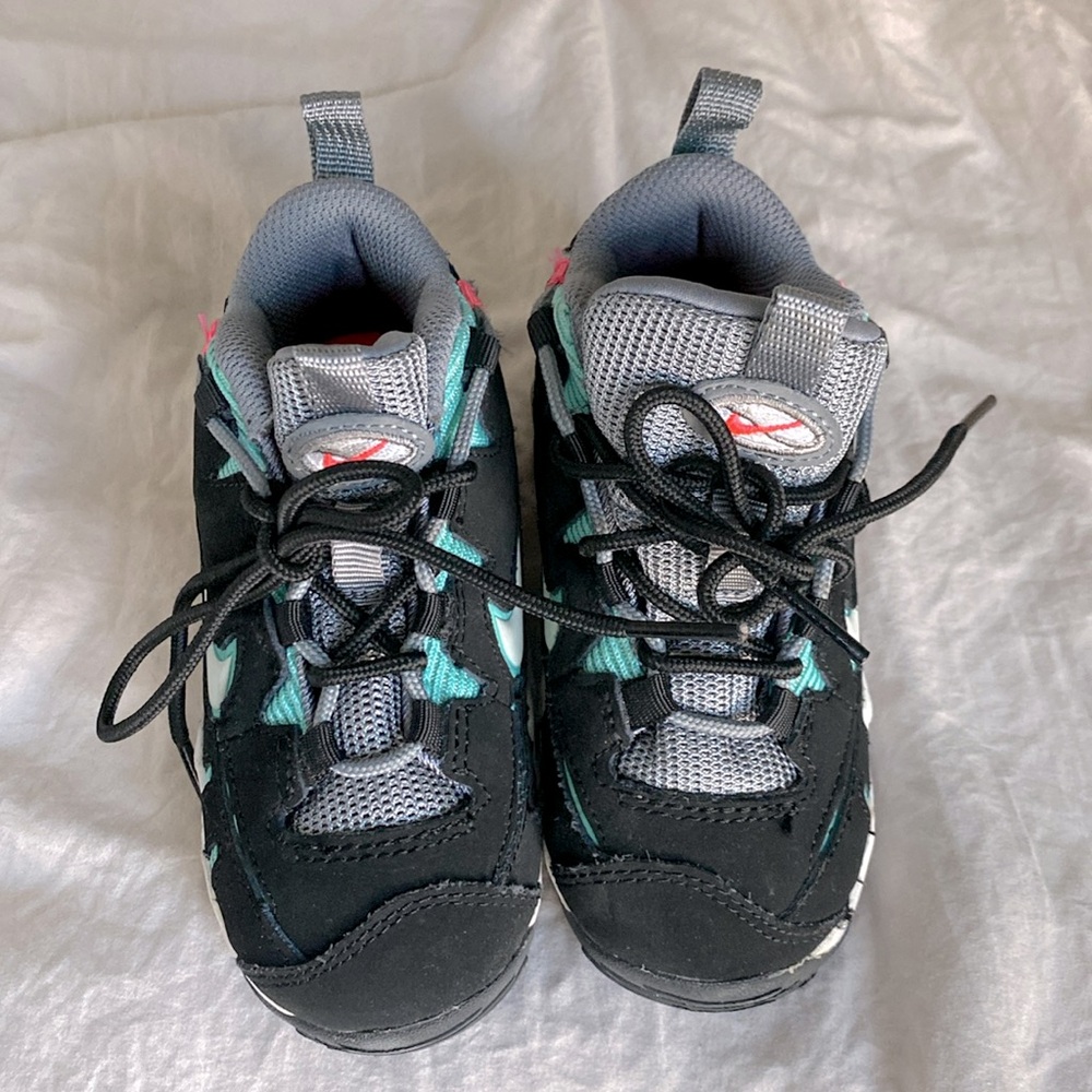 Nike Air Max Nomo TD Toddler Athletic Shoes  Black Teal SNEAKERS